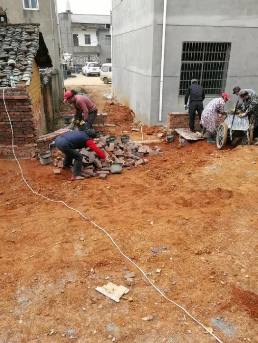 【自建房案例】網(wǎng)友30萬蓋三層自建房，建成效果讓鄰居紛紛仿建！