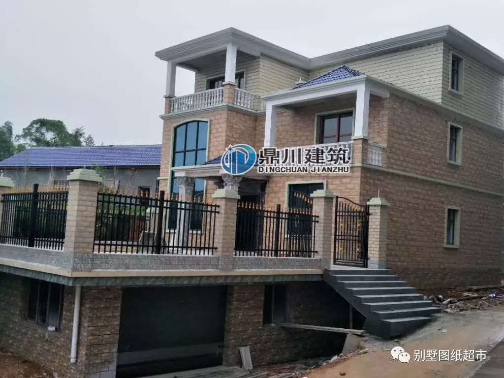 在城里28萬能買到7室4廳3衛1廚1露臺1車庫嗎？在農村建房就可以！