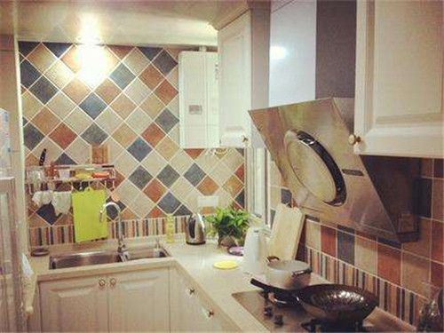 來點彩色瓷磚，讓自建房的裝修色彩不再單一！