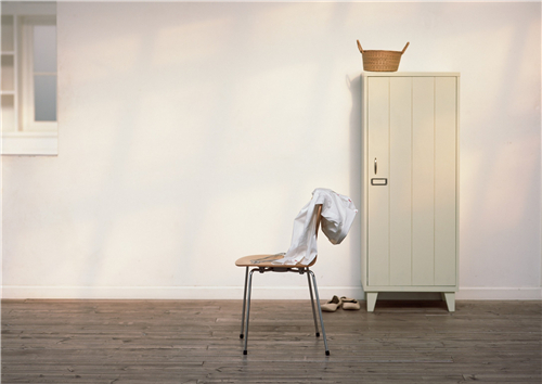 自建房衣柜裝修所用的推拉門該怎么保養？